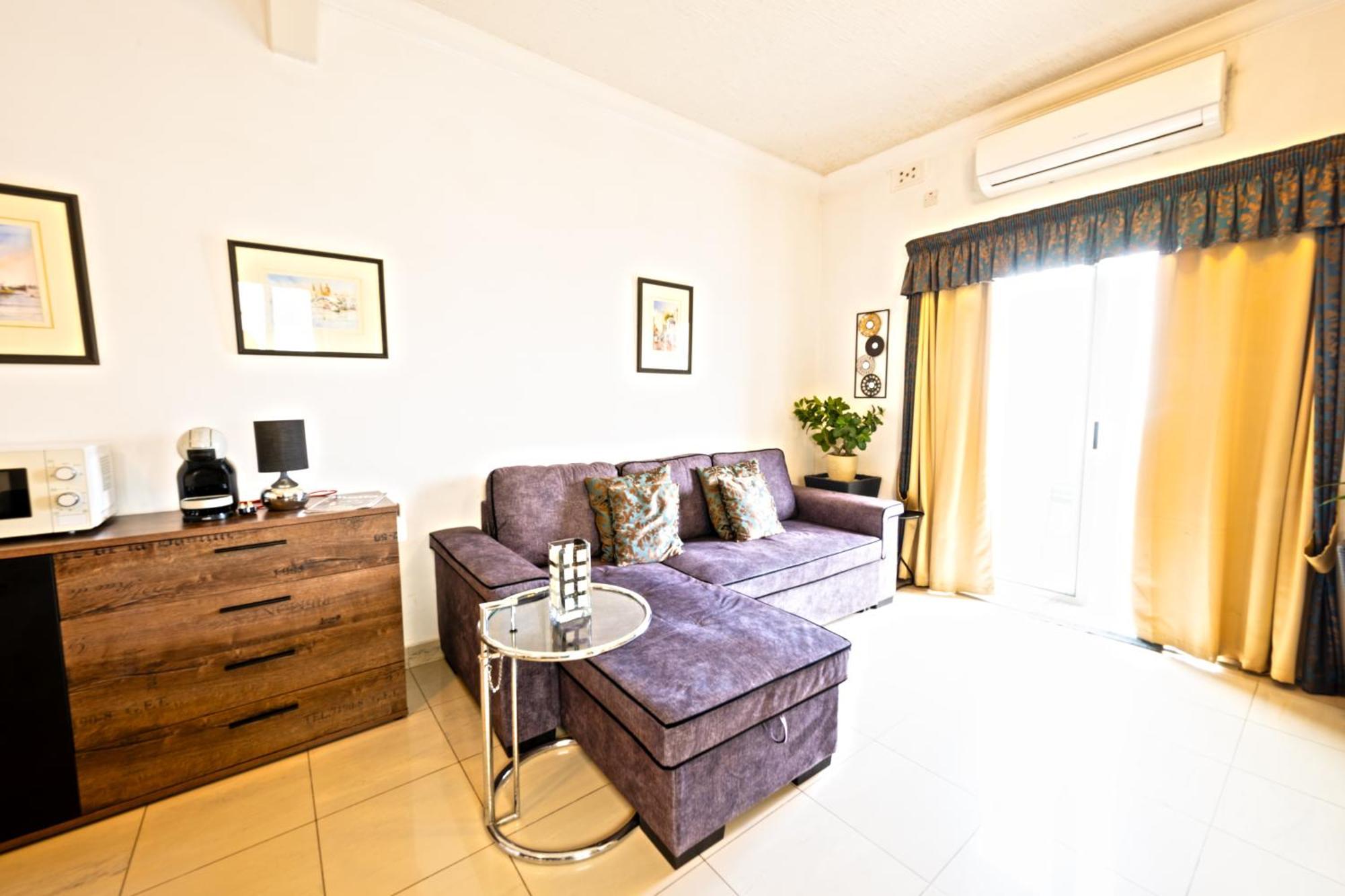 Vic- Seafront Apartment Sliema Exterior photo